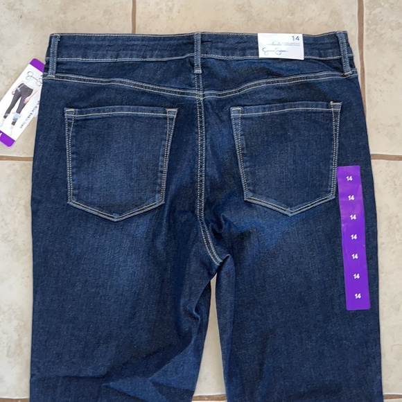 Jessica Simpson High-Rise Ankle Jean - Picture 4 of 4